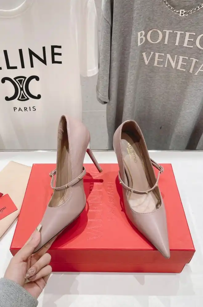 hype Valentino High Heels