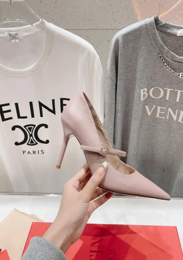 hype Valentino High Heels