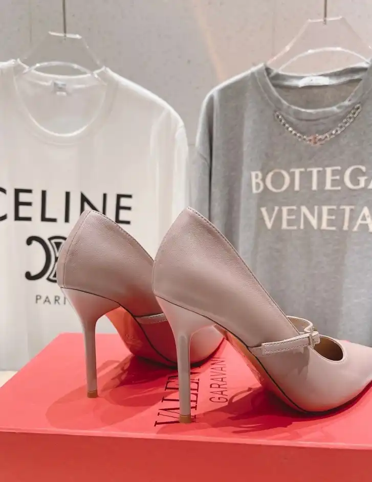 hype Valentino High Heels