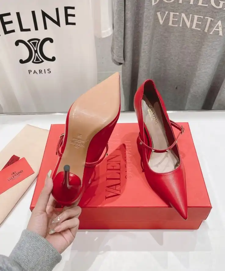 hype Valentino High Heels