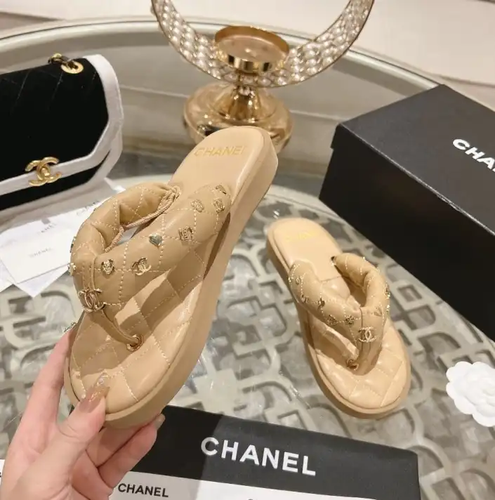 hype Chanel Slippers