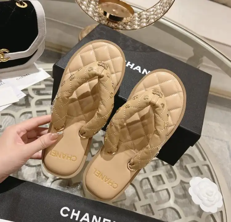 hype Chanel Slippers