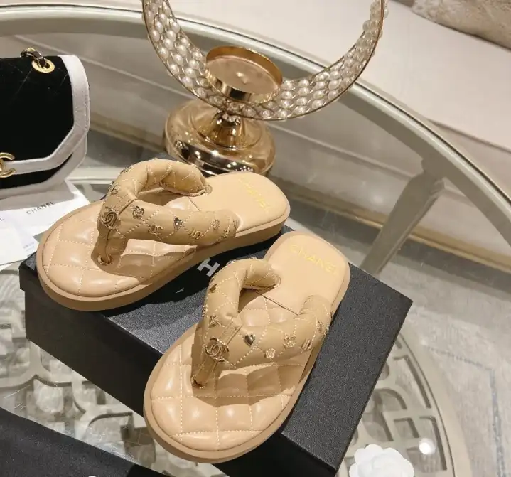 hype Chanel Slippers