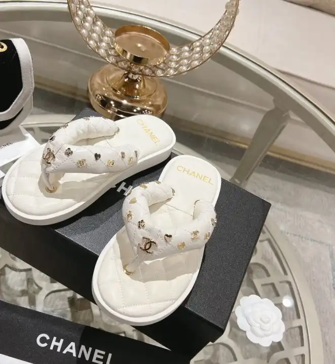 hype Chanel Slippers