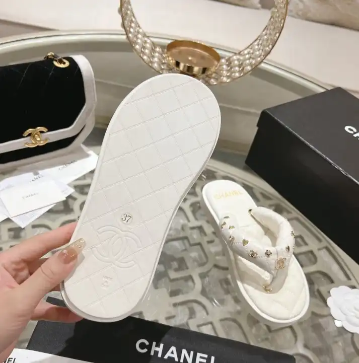 hype Chanel Slippers