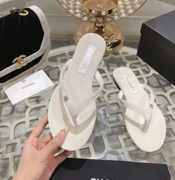 hype Chanel Slippers