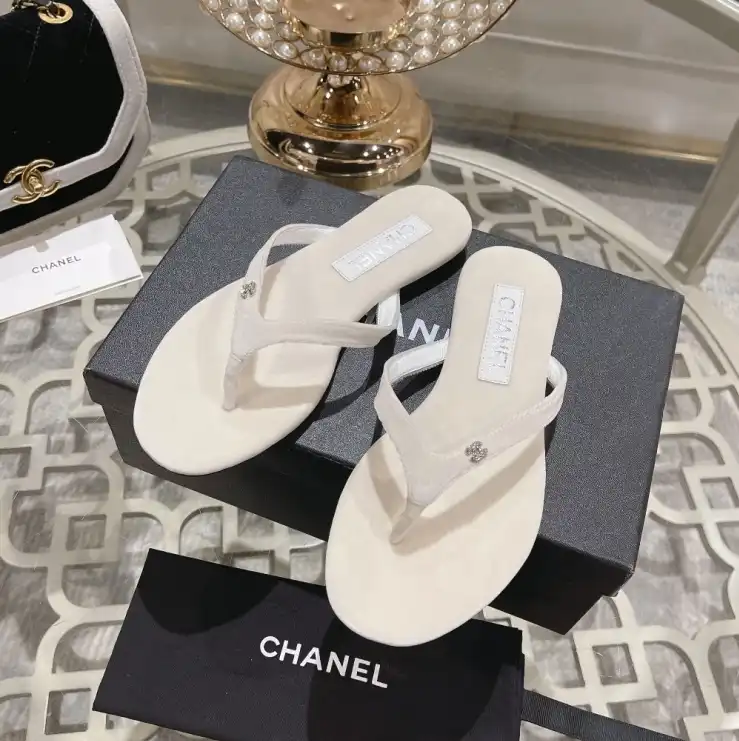 hype Chanel Slippers