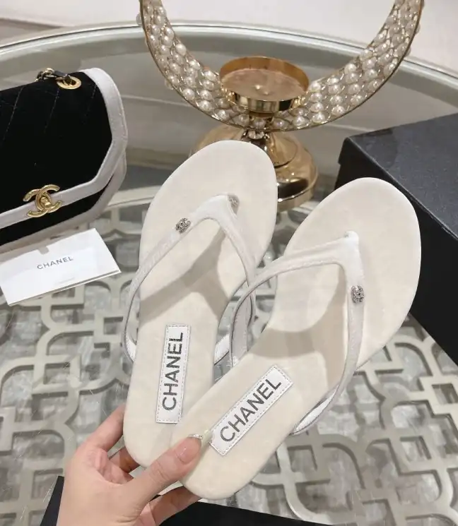 hype Chanel Slippers