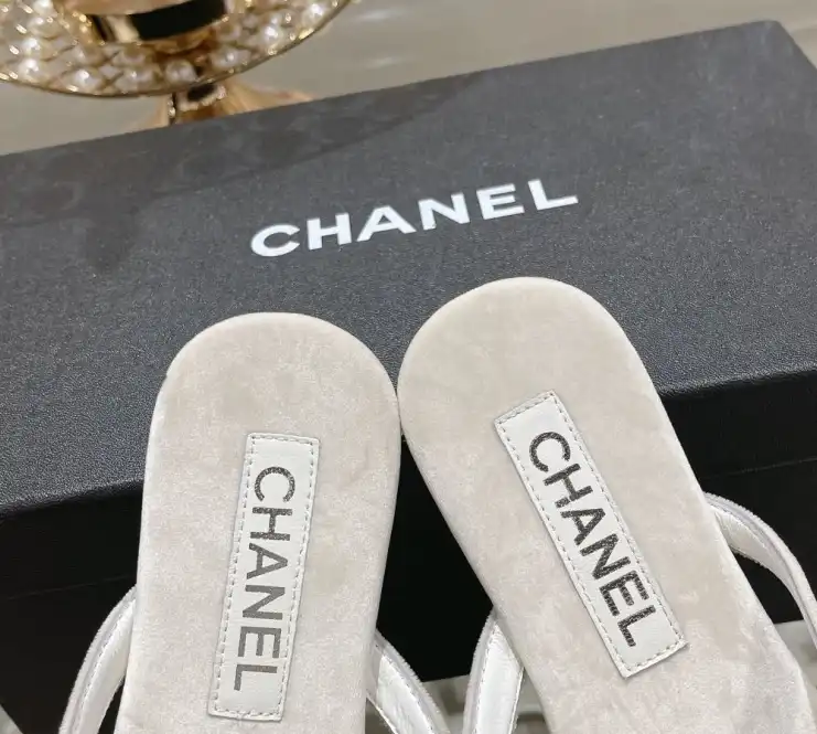 hype Chanel Slippers