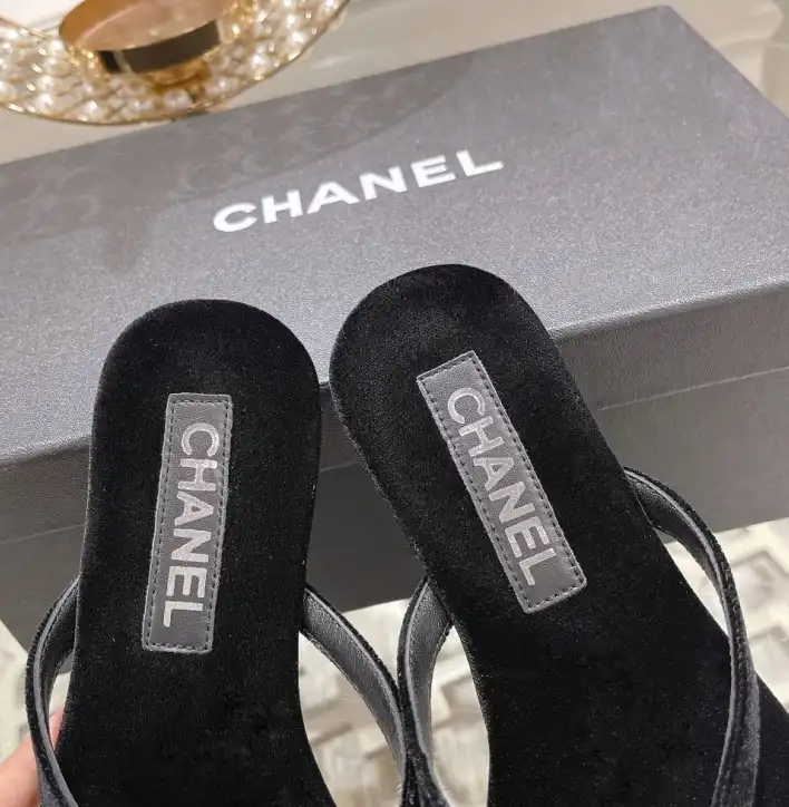 hype Chanel Slippers