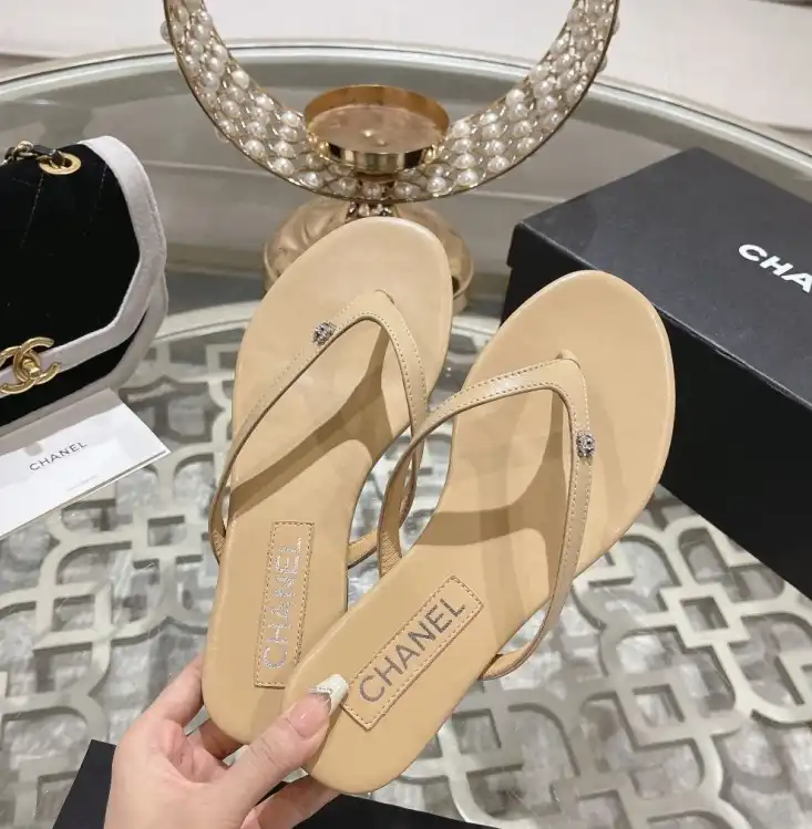 hype Chanel Slippers