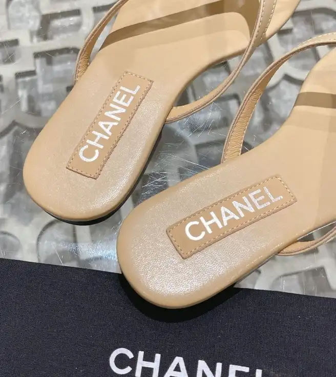 hype Chanel Slippers