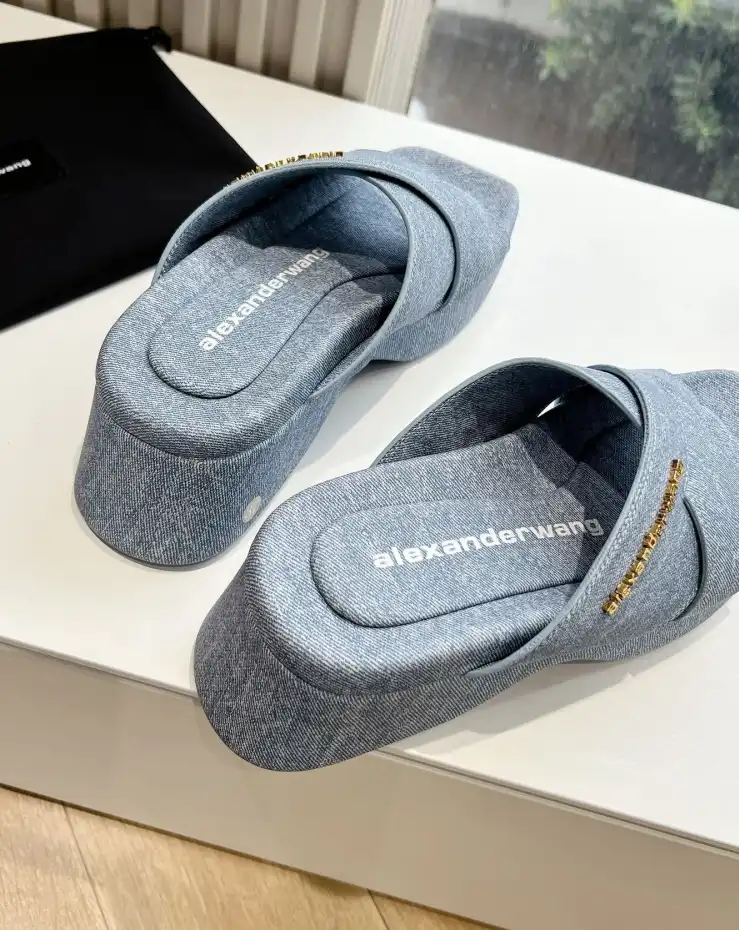 hype Alexander Wang Slippers