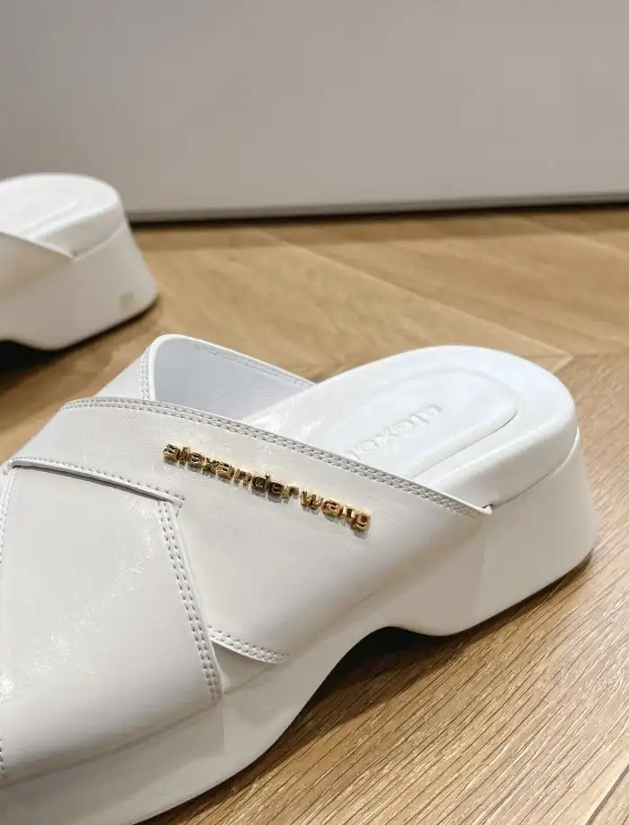 hype Alexander Wang Slippers