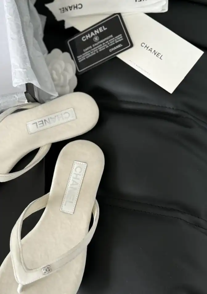 hype Chanel Slippers