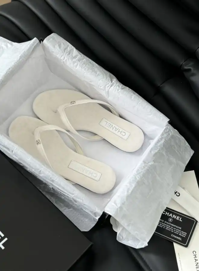 hype Chanel Slippers