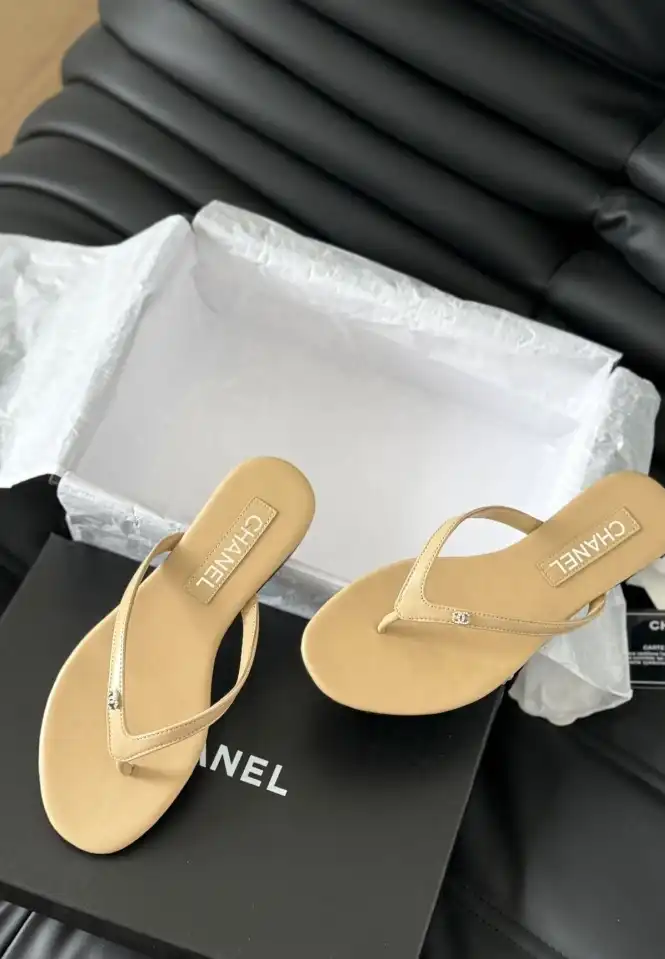 hype Chanel Slippers