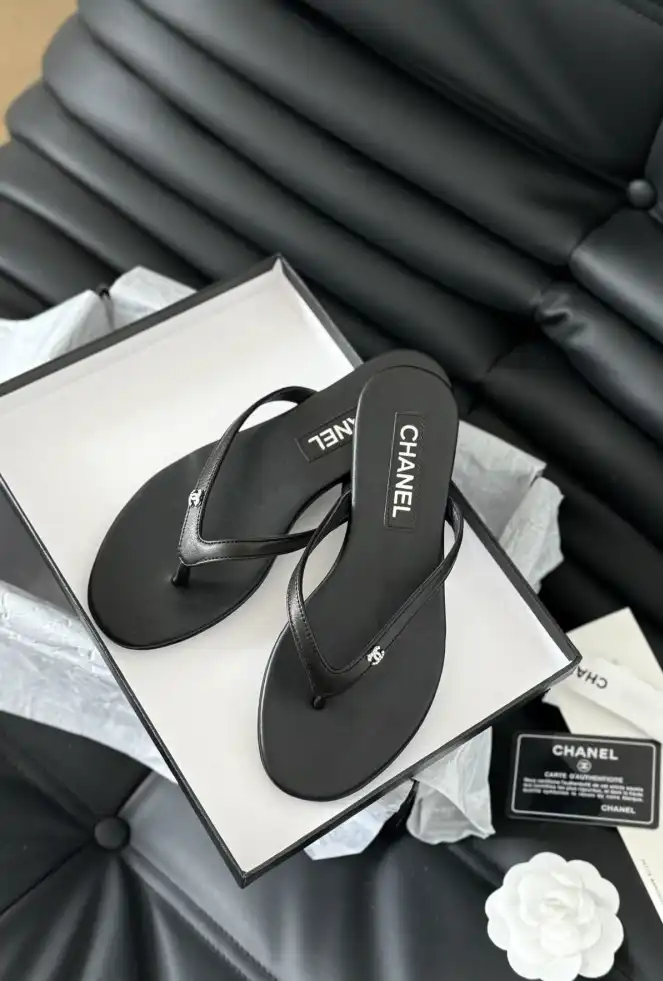 hype Chanel Slippers