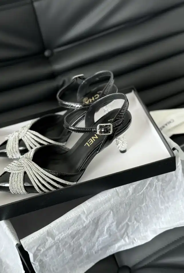 hype Chanel High Heels