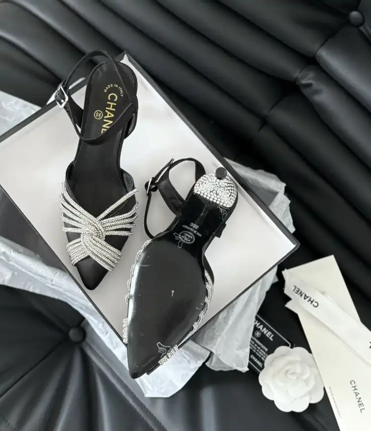 hype Chanel High Heels