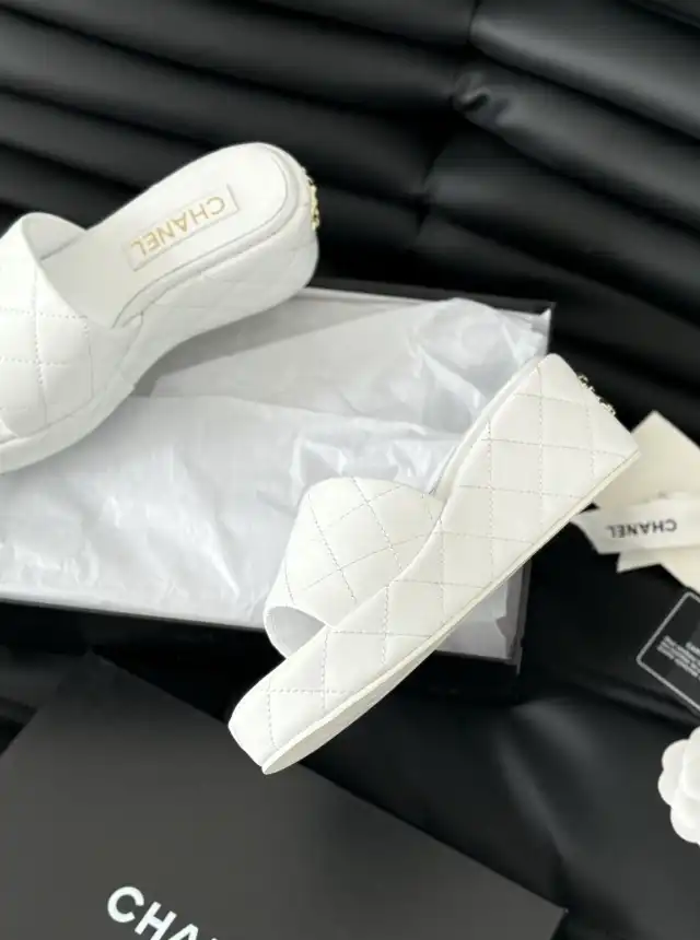 hype Chanel Slippers