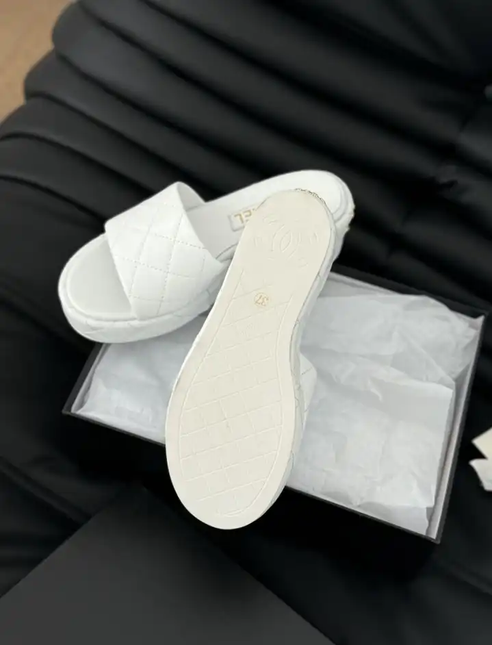 hype Chanel Slippers