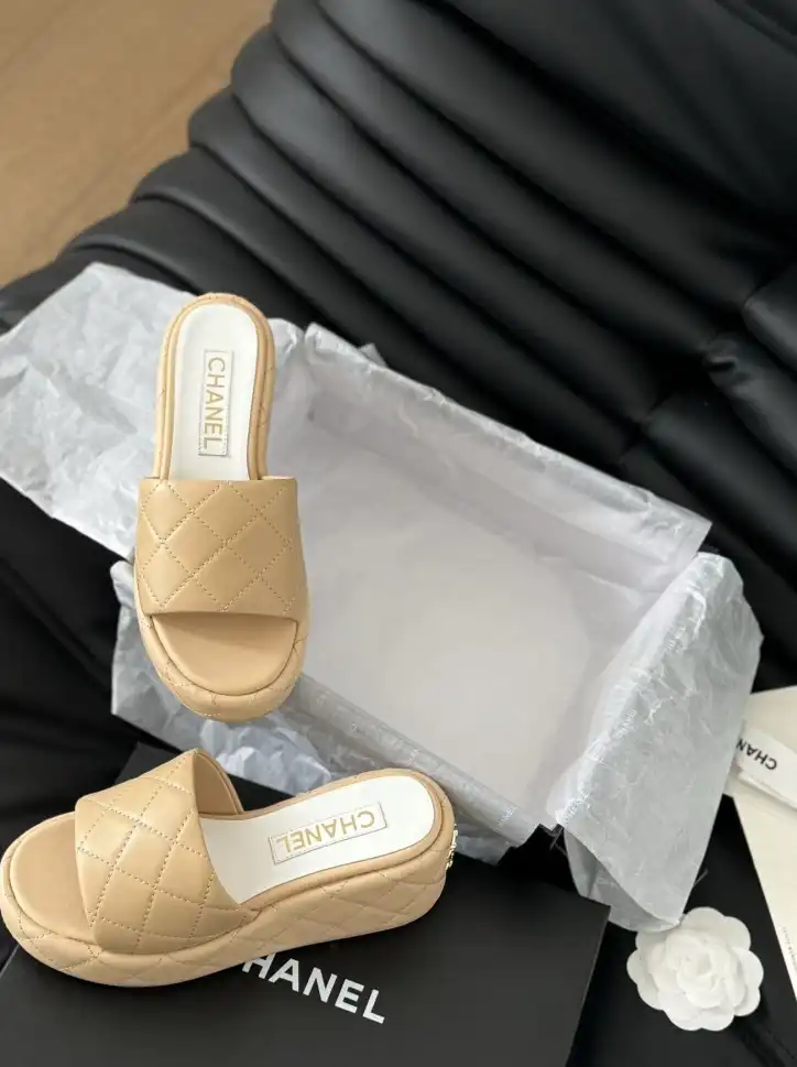 hype Chanel Slippers