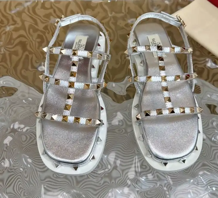 hype Valentino Sandals