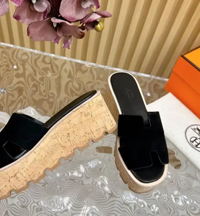 hype Hermes Slippers