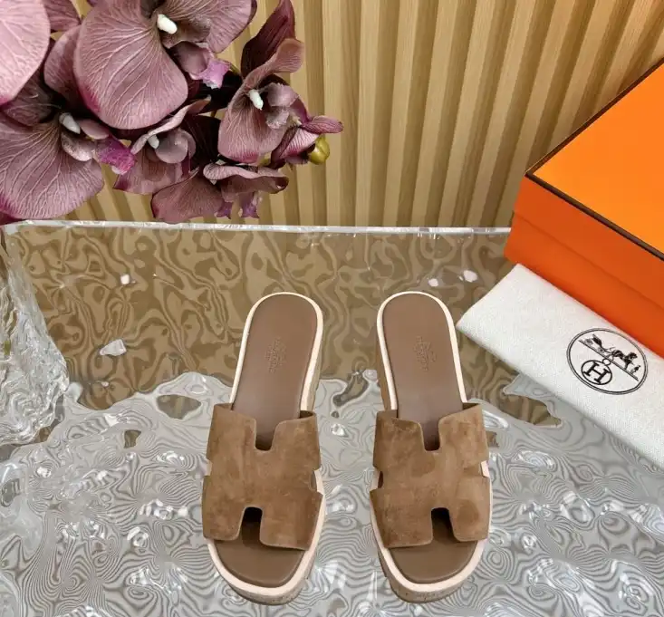 hype Hermes Slippers