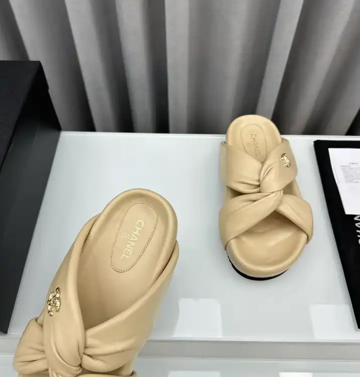 hype Chanel Slippers