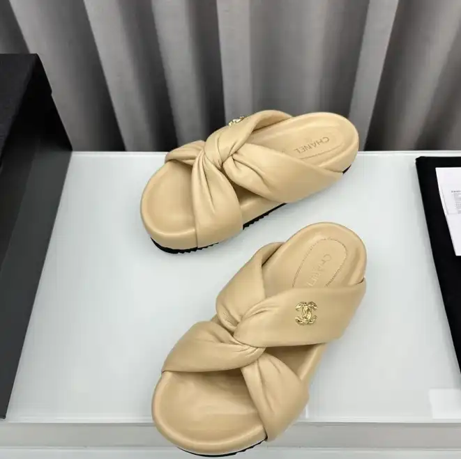 hype Chanel Slippers