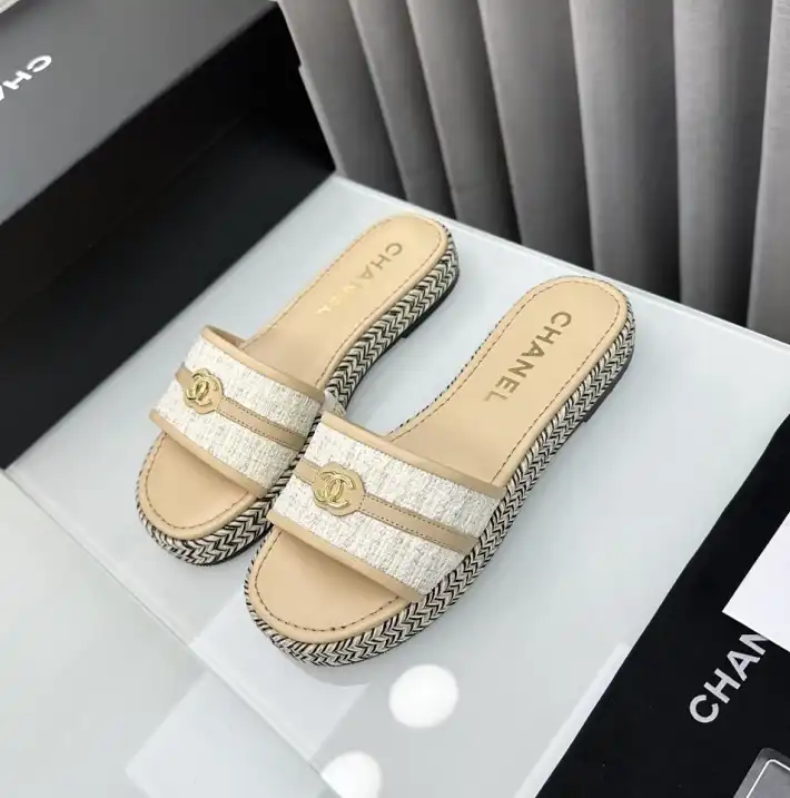 hype Chanel Slippers