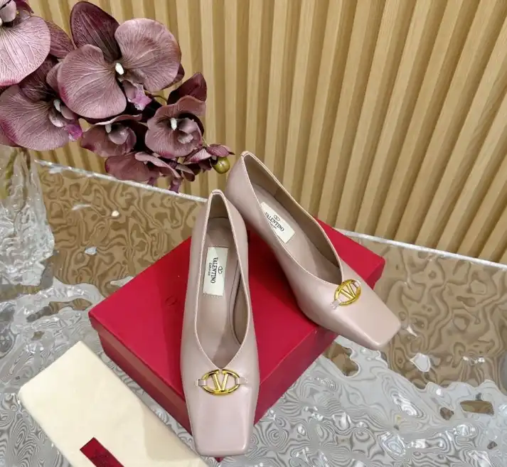 hype Valentino High Heels