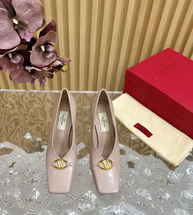 hype Valentino High Heels