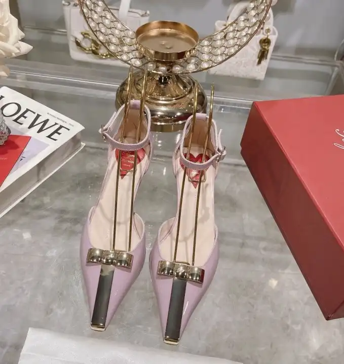 hype Givenchy High Heels