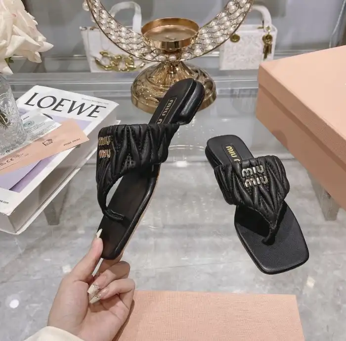 hype Miu Miu Slippers