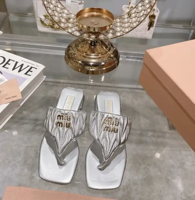 hype Miu Miu Slippers