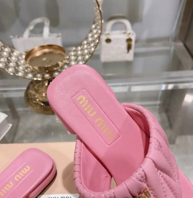 hype Miu Miu Slippers