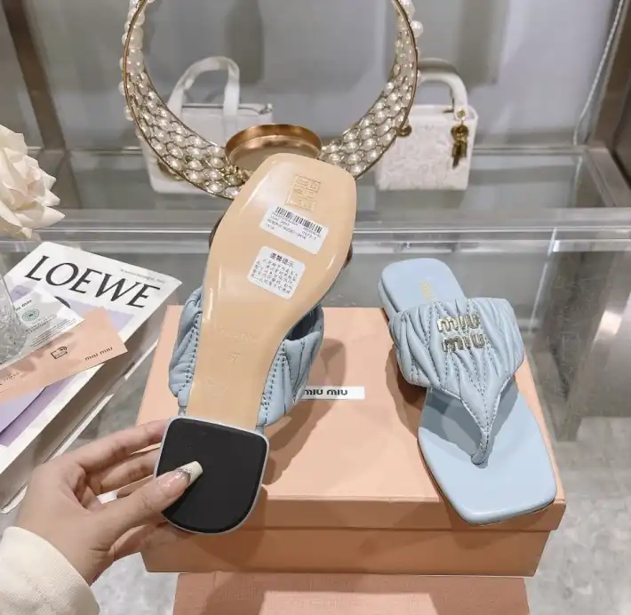 hype Miu Miu Slippers