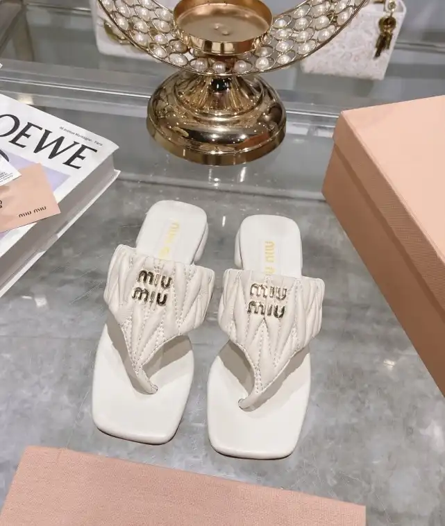 hype Miu Miu Slippers