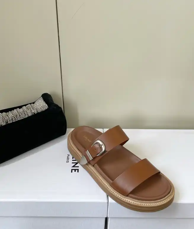 hype Celine Slippers