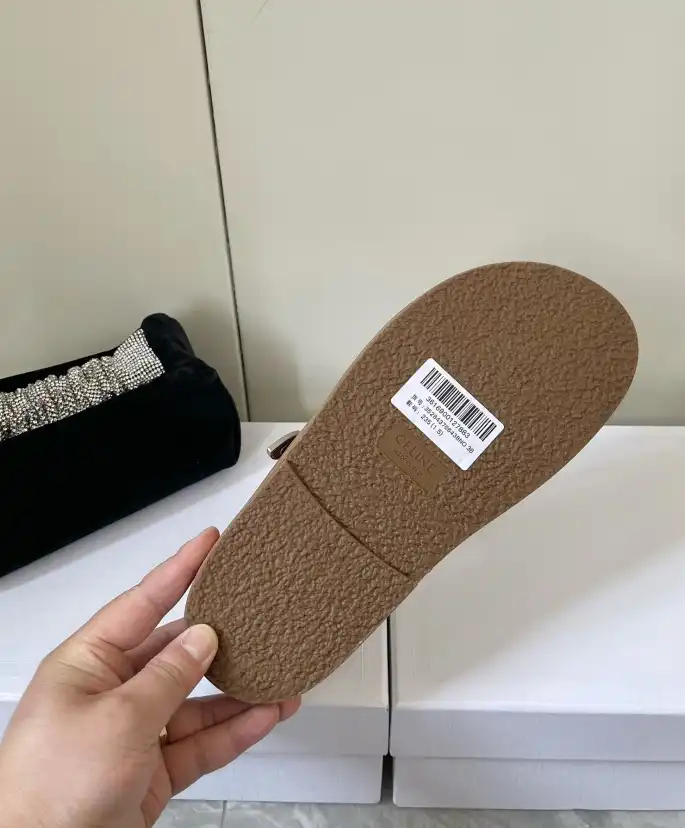 hype Celine Slippers