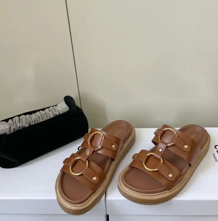 hype Celine Slippers