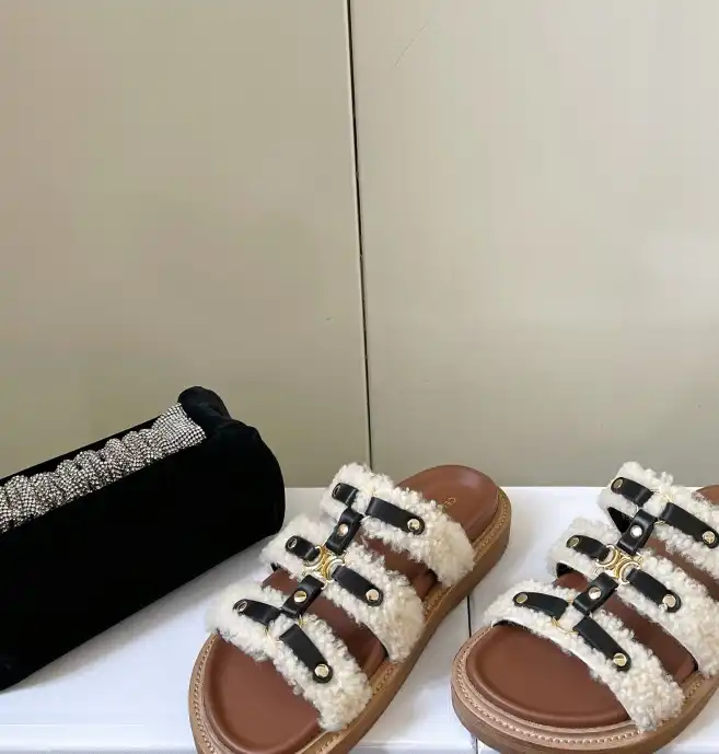 hype Celine Slippers