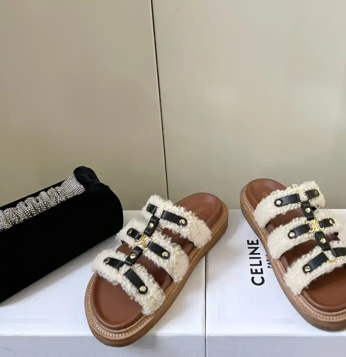 hype Celine Slippers