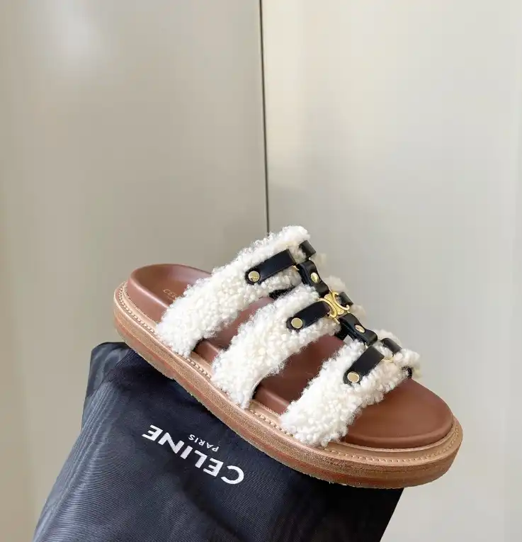 hype Celine Slippers