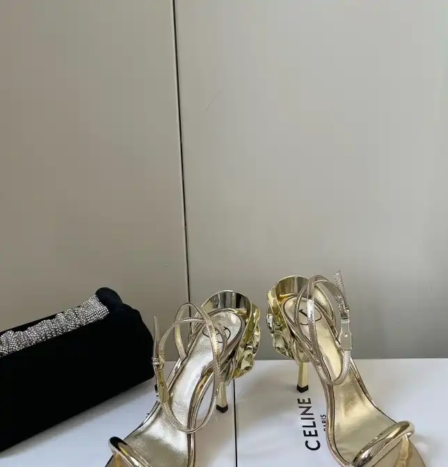 hype Valentino Sandals