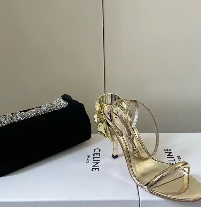 hype Valentino Sandals