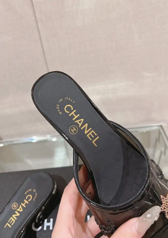 hype Chanel Slippers